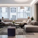 Glance In Hotel 4*