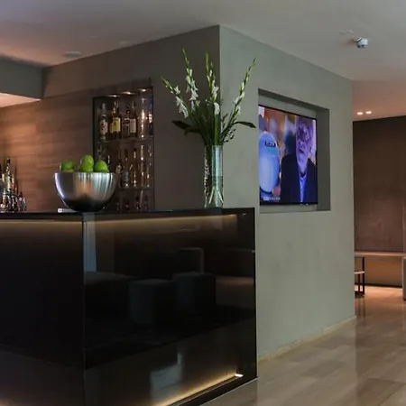 Hotel Glance In
