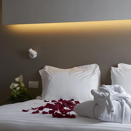 Hotel Glance In Florencia