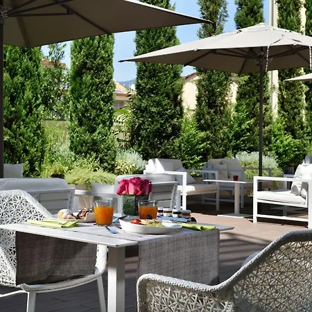 Glance In Hotel Florencia