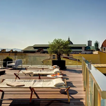 Glance In Hotel Florencia