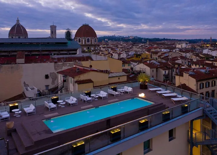 Glance In Hotel Florence
